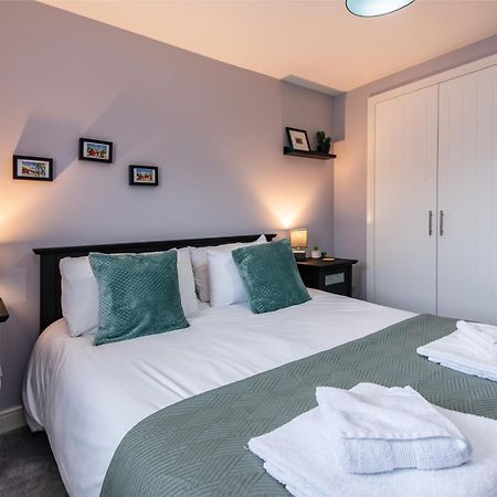 4 Bedroom Detached House Ideal For Families And Corporate Stays In Radcliffe On Trent Dış mekan fotoğraf