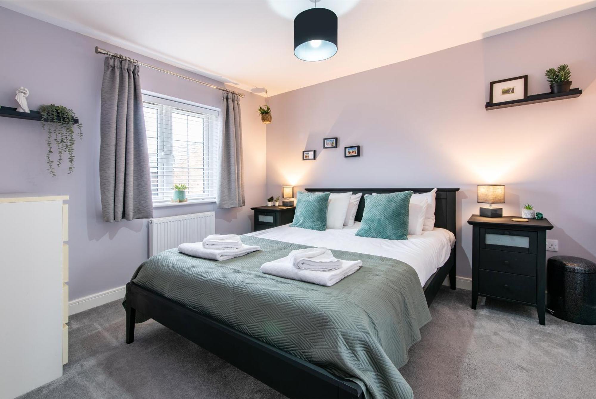 4 Bedroom Detached House Ideal For Families And Corporate Stays In Radcliffe On Trent Dış mekan fotoğraf